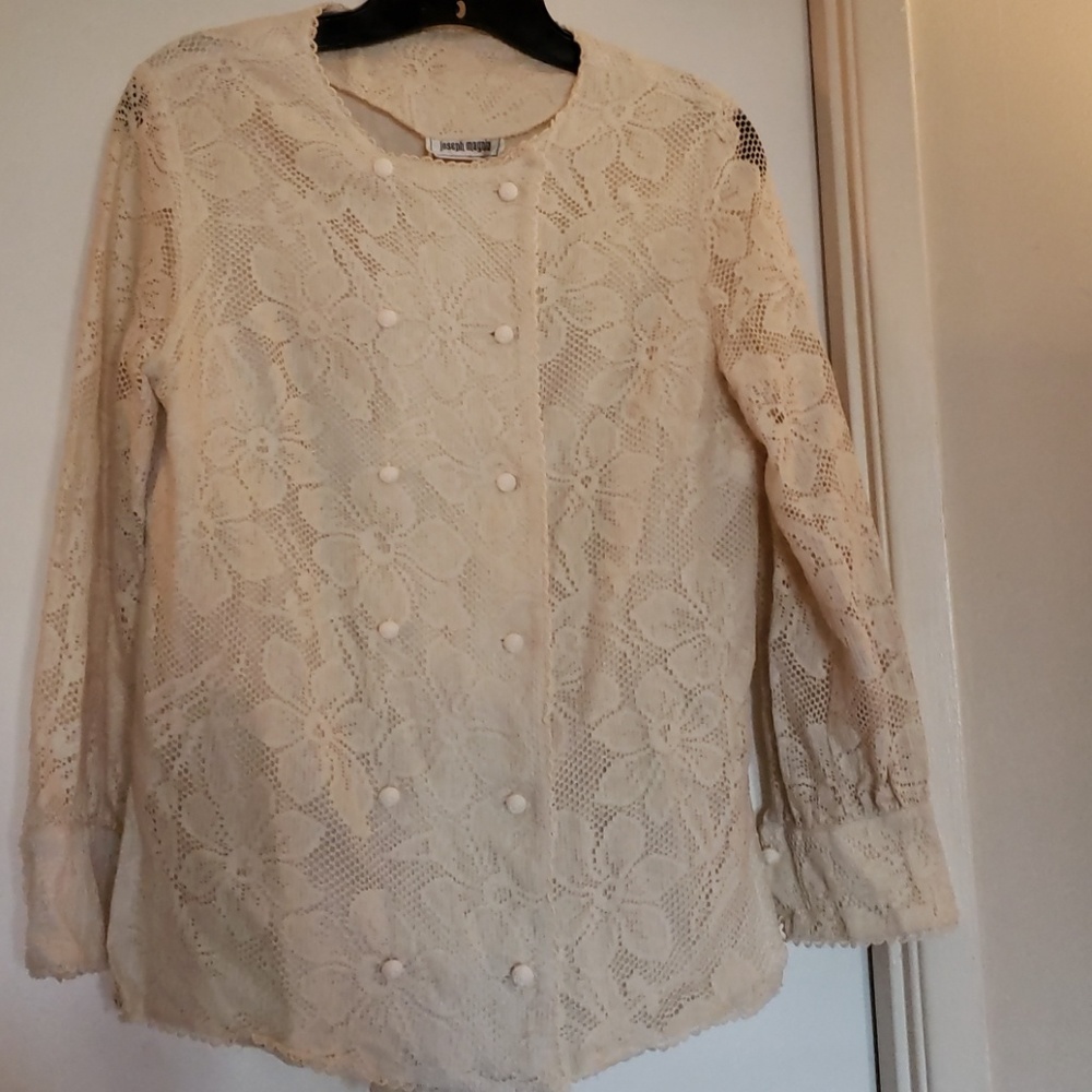 Joseph Magnin top